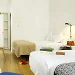 Som Nit Born Gæstehus Barcelona