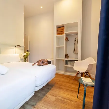 Som Nit Born Guest house Barcelona