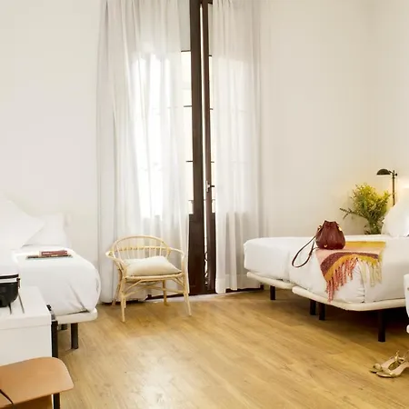 Guest house Som Nit Born 3*