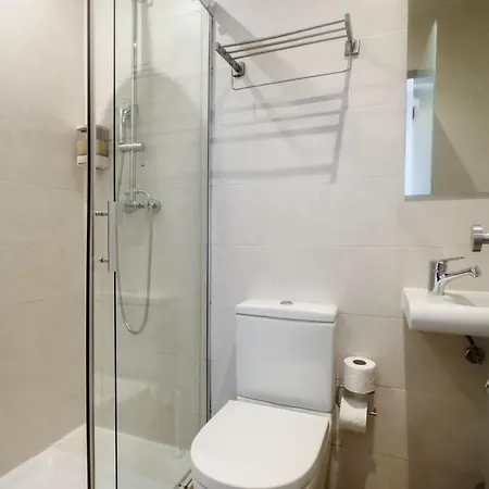 Guest house Som Nit Born 3*
