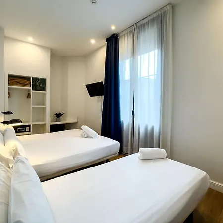Som Nit Born Guest house Barcelona
