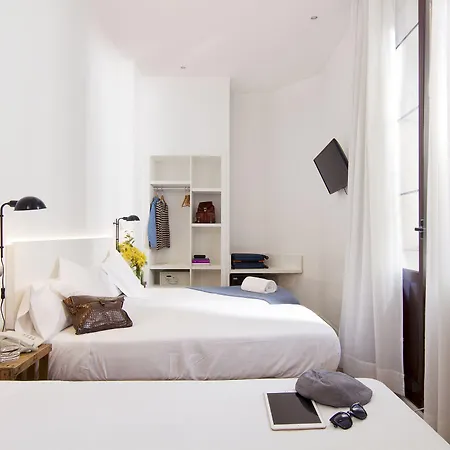 Som Nit Born Konukevi 4*