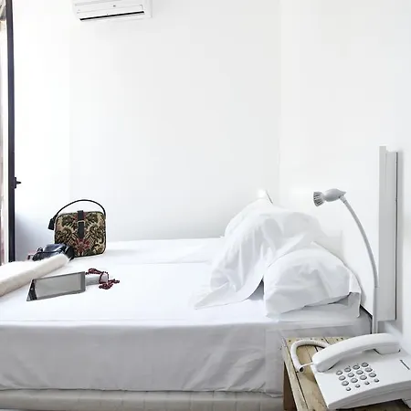 Som Nit Born Guest house Barcelona