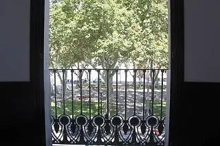 Guest house Som Nit Born Barcelona
