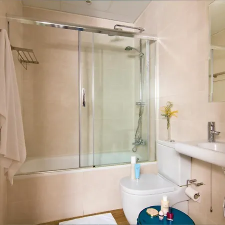 Guest house Som Nit Born 3*
