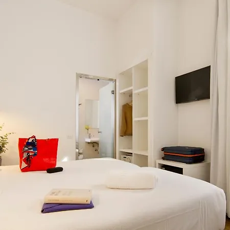 Som Nit Born Guest house Barcelona